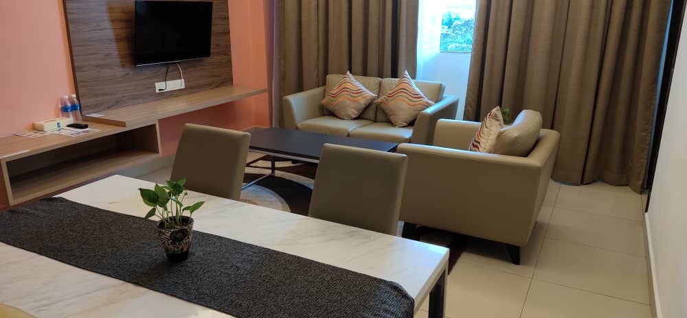 Suite Hall 6